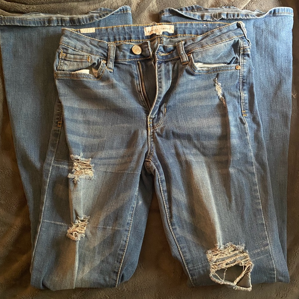 Almost Famous flared jeans !